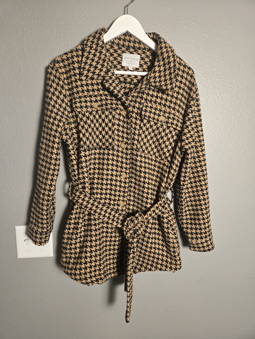 Hayden Los Angeles Tan & Black Houndstooth Coat With Belt Size Small